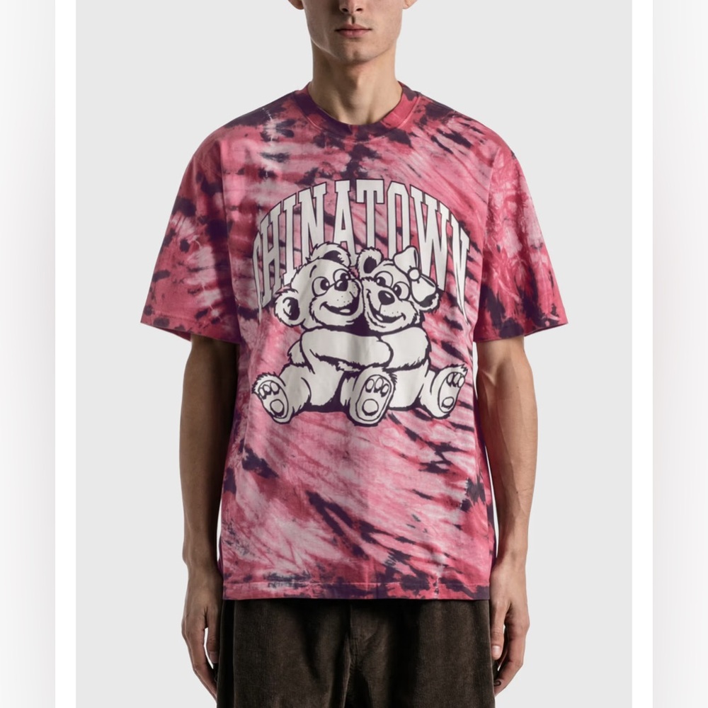 CHINATOWN MARKET UV CUTE TIE DYE T-SHIRT XXL